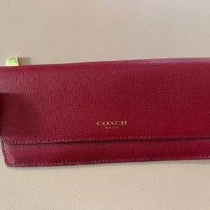 NWT Coach Saffiano Soft  Wallet in Scarlett